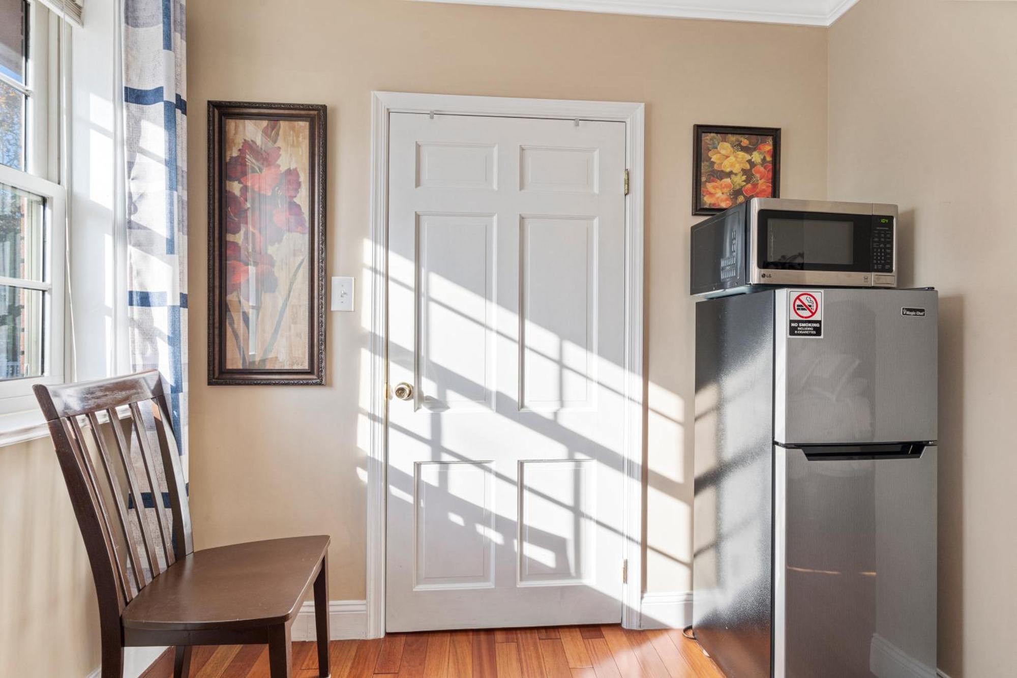 Modern & Comfy Suite Fort Washington Exterior foto