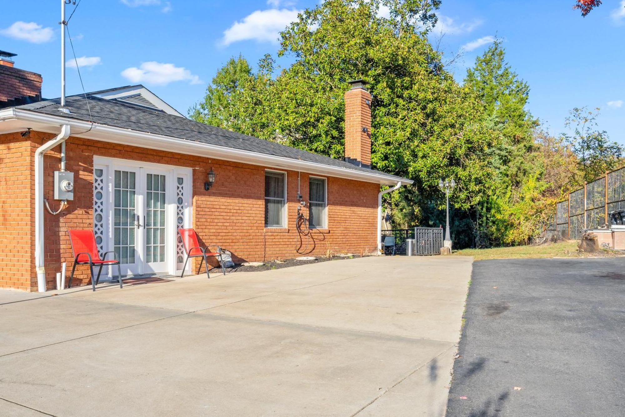 Modern & Comfy Suite Fort Washington Exterior foto